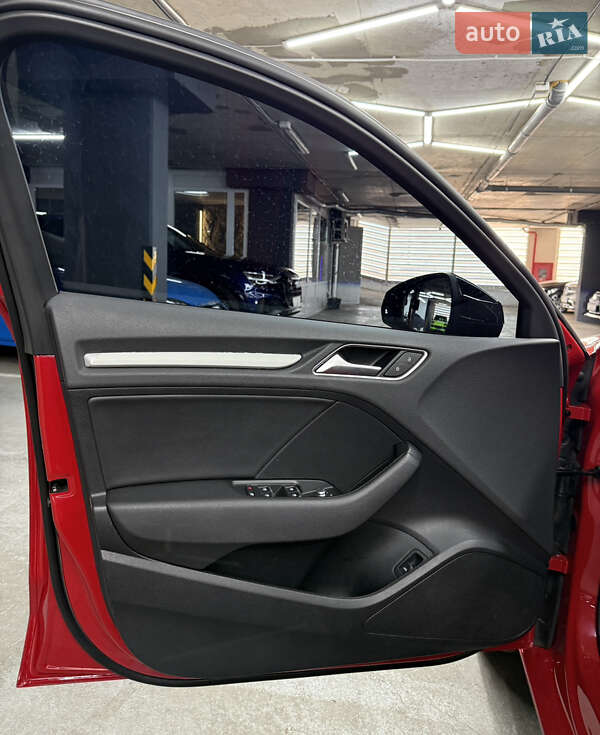 Седан Audi A3 2016 в Одессе