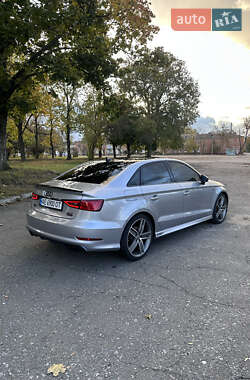 Седан Audi A3 2016 в 