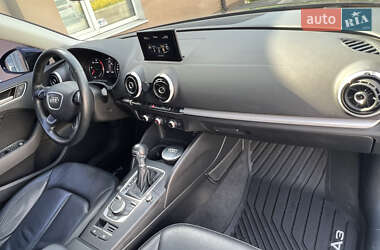Седан Audi A3 2016 в 