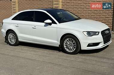 Седан Audi A3 2016 в 