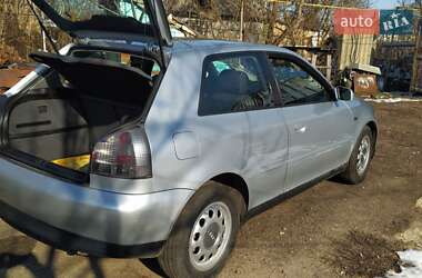 Хетчбек Audi A3 2002 в 