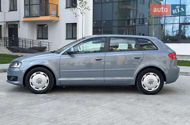 Хетчбек Audi A3 2009 в 