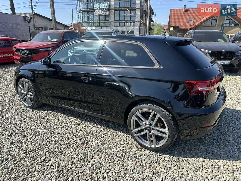 Хетчбек Audi A3 2017 в Івано-Франківську