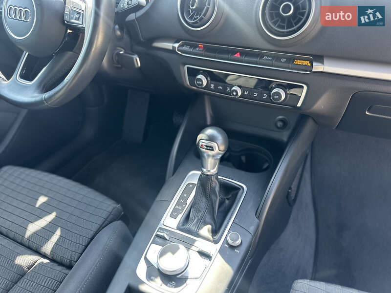 Хетчбек Audi A3 2017 в Івано-Франківську