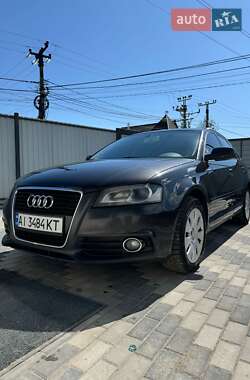 Хэтчбек Audi A3 2012 в 