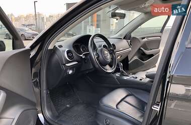 Седан Audi A3 2016 в 