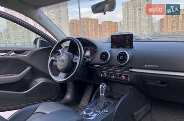 Седан Audi A3 2016 в 