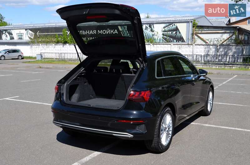 Хэтчбек Audi A3 2021 в Киеве фото 42 Хэтчбек Audi A3 2021 в Киеве