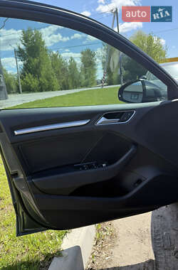 Седан Audi A3 2014 в 