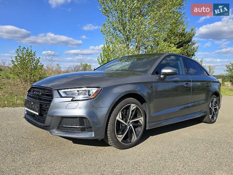 Седан Audi A3 2020 в Киеве