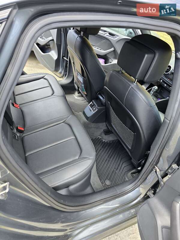 Седан Audi A3 2020 в Киеве