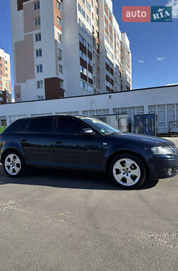 Хэтчбек Audi A3 2006 в 