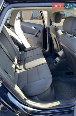 Хэтчбек Audi A3 2006 в 