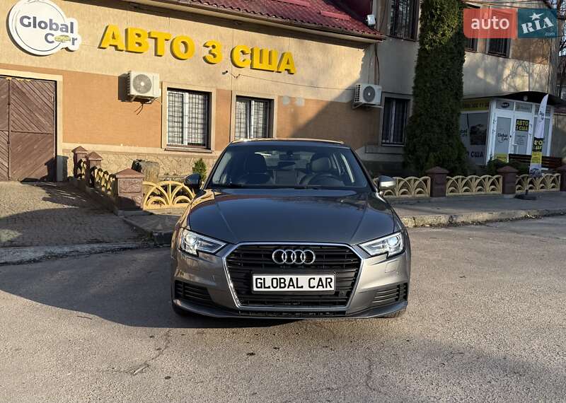 Хетчбек Audi A3 2019 в Львові