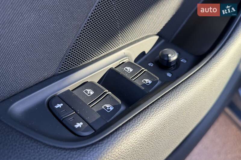 Хетчбек Audi A3 2019 в Львові