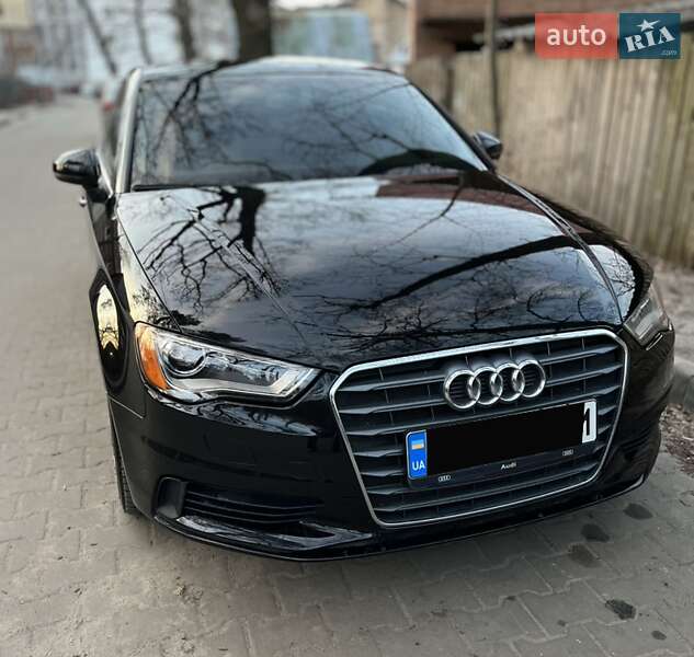 Седан Audi A3 2014 в Ирпене