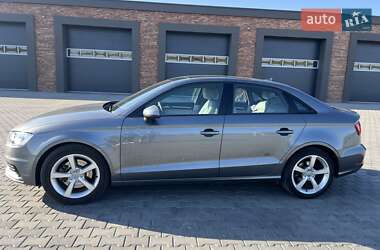 Седан Audi A3 2015 в 