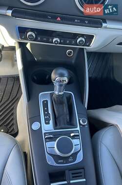 Седан Audi A3 2015 в 