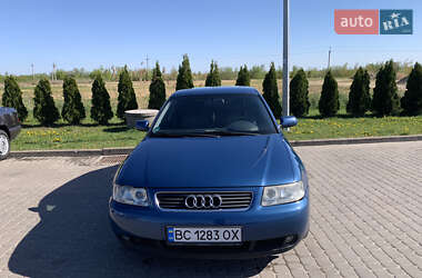 Хэтчбек Audi A3 2001 в 
