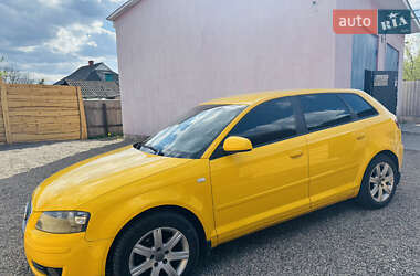 Хэтчбек Audi A3 2004 в Лохвице