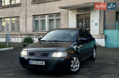 Хэтчбек Audi A3 2000 в Мукачево
