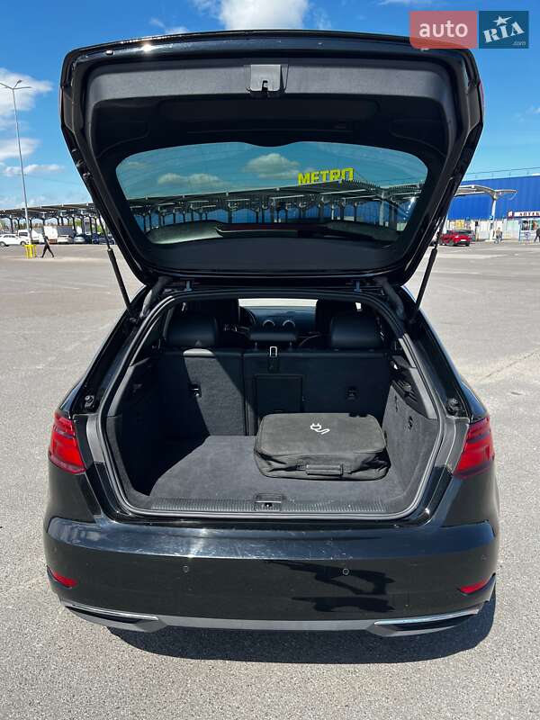 Хетчбек Audi A3 2018 в Львові