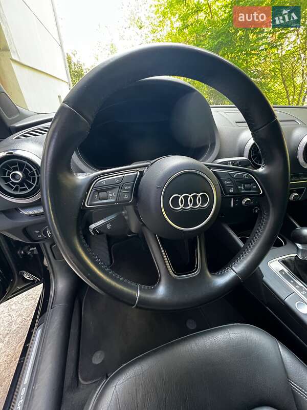 Хетчбек Audi A3 2018 в Львові