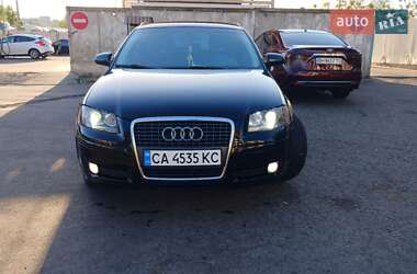 Хэтчбек Audi A3 2006 в 