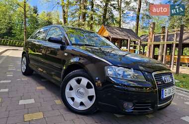 Хэтчбек Audi A3 2005 в 