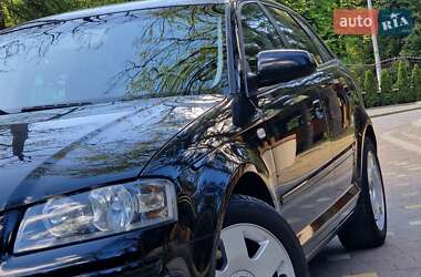 Хэтчбек Audi A3 2005 в 