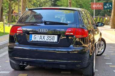Хэтчбек Audi A3 2005 в 