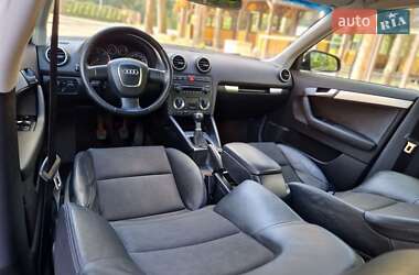 Хэтчбек Audi A3 2005 в 