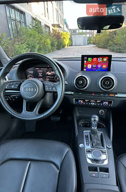 Кабриолет Audi A3 2018 в 
