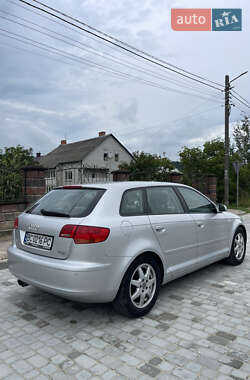 Хэтчбек Audi A3 2007 в 