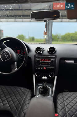 Хэтчбек Audi A3 2006 в 