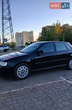 Хетчбек Audi A3 1999 в 
