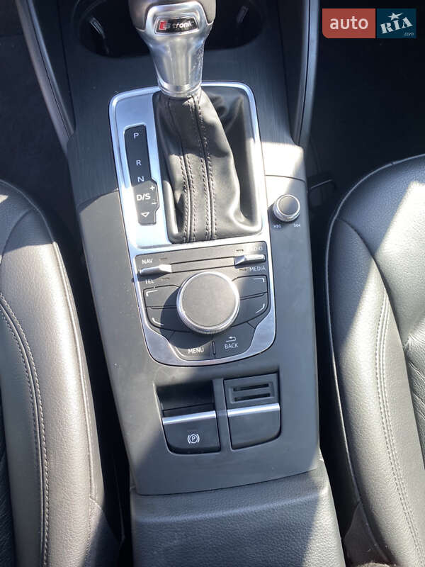 Седан Audi A3 2015 в Харькове