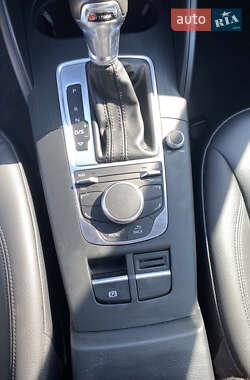 Седан Audi A3 2015 в 