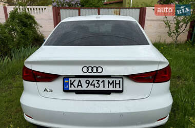 Седан Audi A3 2015 в 