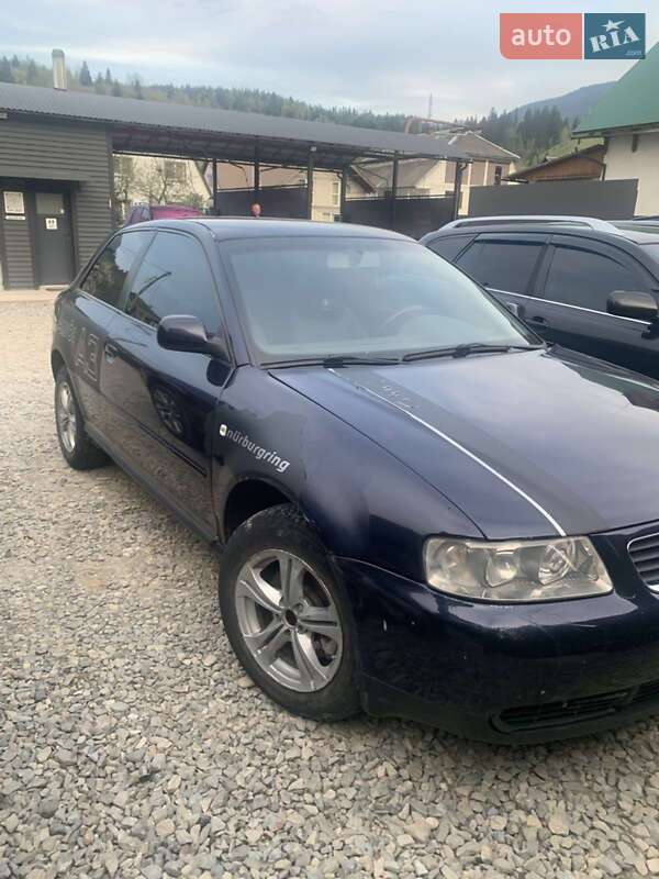 Хэтчбек Audi A3 1999 в Рахове