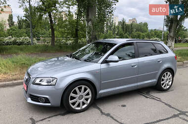 Хэтчбек Audi A3 2009 в 