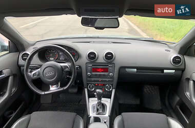 Хэтчбек Audi A3 2009 в 