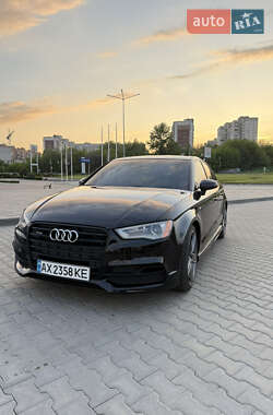 Седан Audi A3 2016 в 