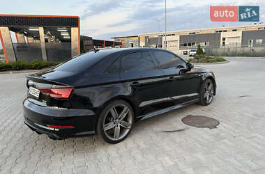 Седан Audi A3 2016 в 