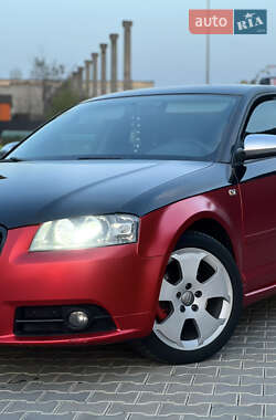 Хэтчбек Audi A3 2007 в 