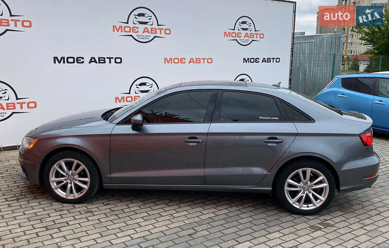 Седан Audi A3 2014 в Рівному