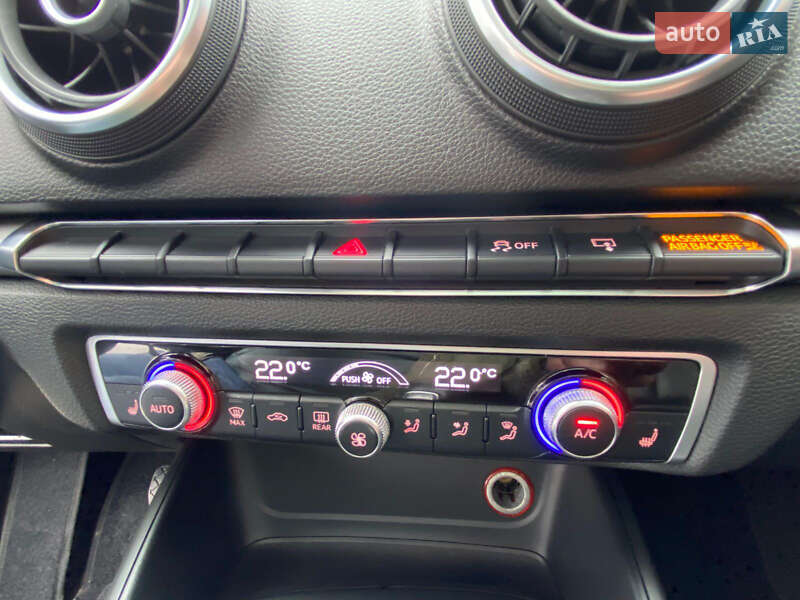 Седан Audi A3 2014 в Рівному