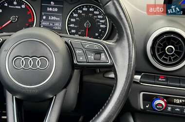 Седан Audi A3 2016 в 