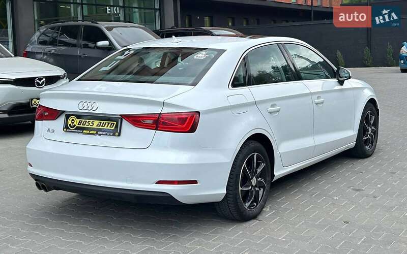 Седан Audi A3 2014 в Черновцах