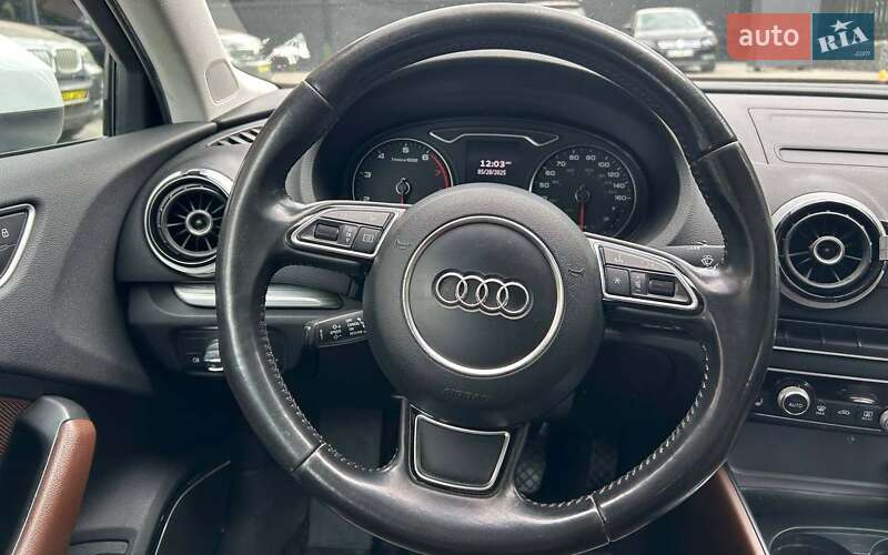 Седан Audi A3 2014 в Черновцах
